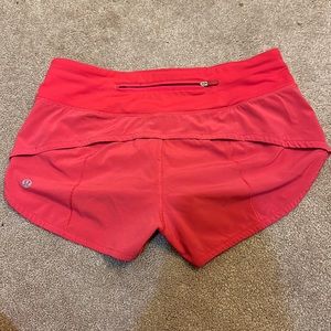 Lululemon, size 4, 2.5 inch speed ups!!!